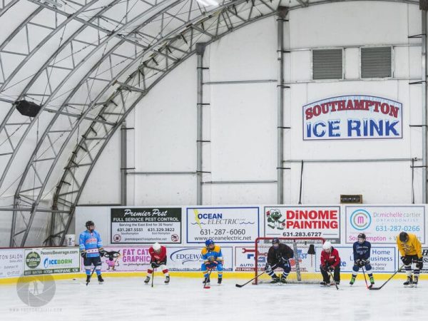 Хоккейная арена