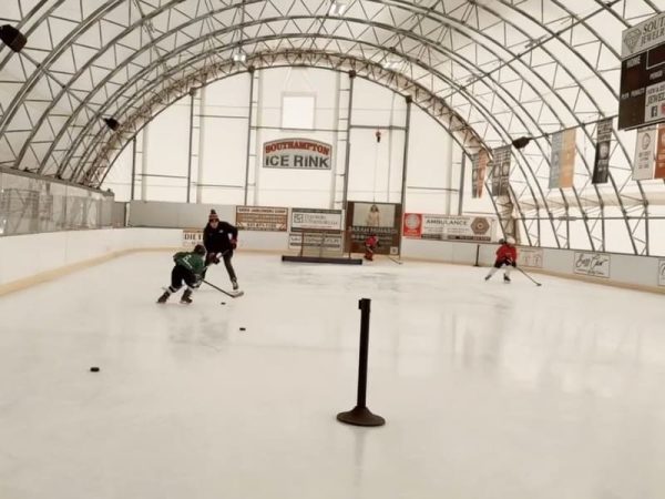 Хоккейная арена